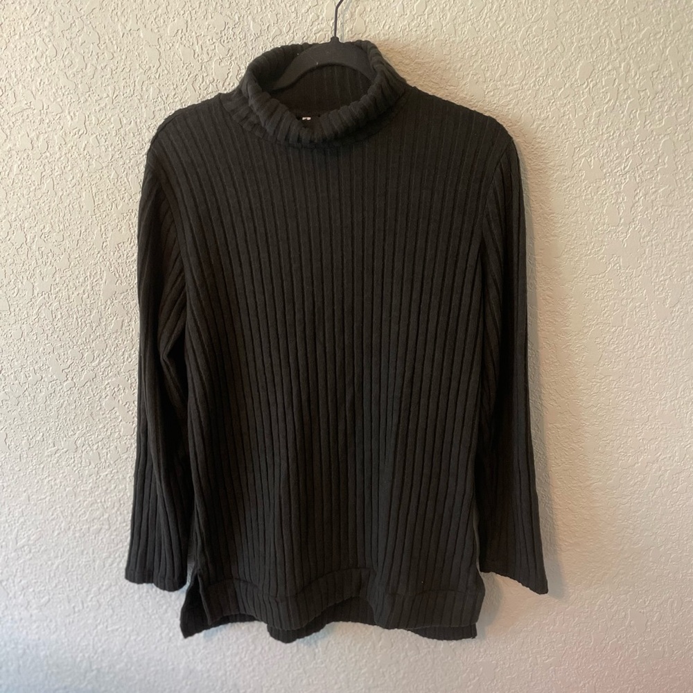 Women's Black Ribbed Sweater - Size L - NWOT